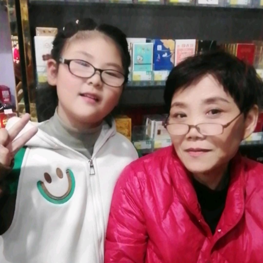 罗女士