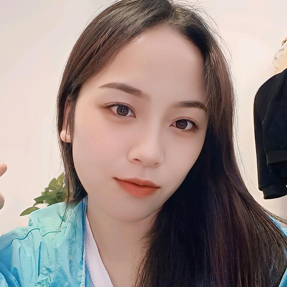 @李小露
