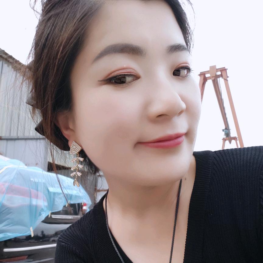 @茜茜吖