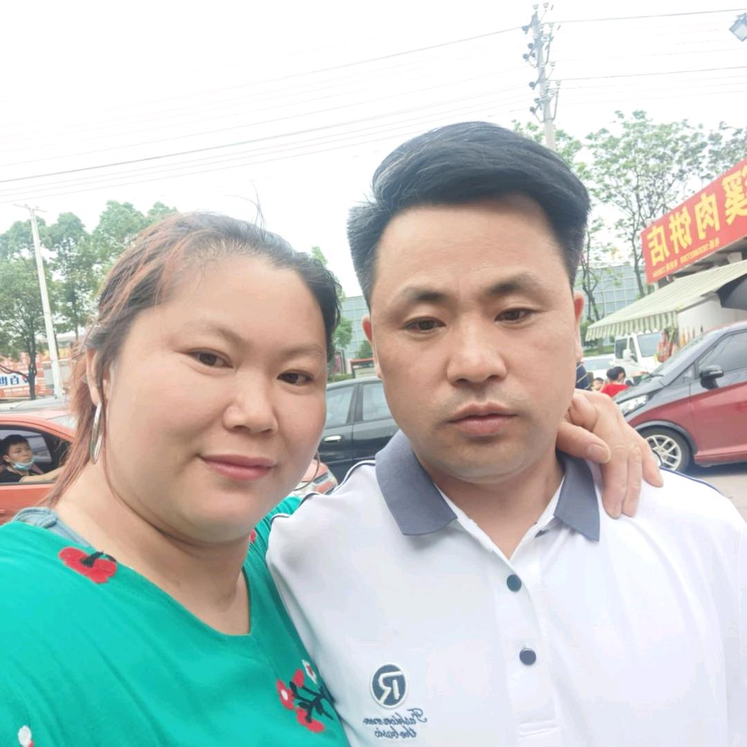 笨蛋，你也是有人喜欢的呀