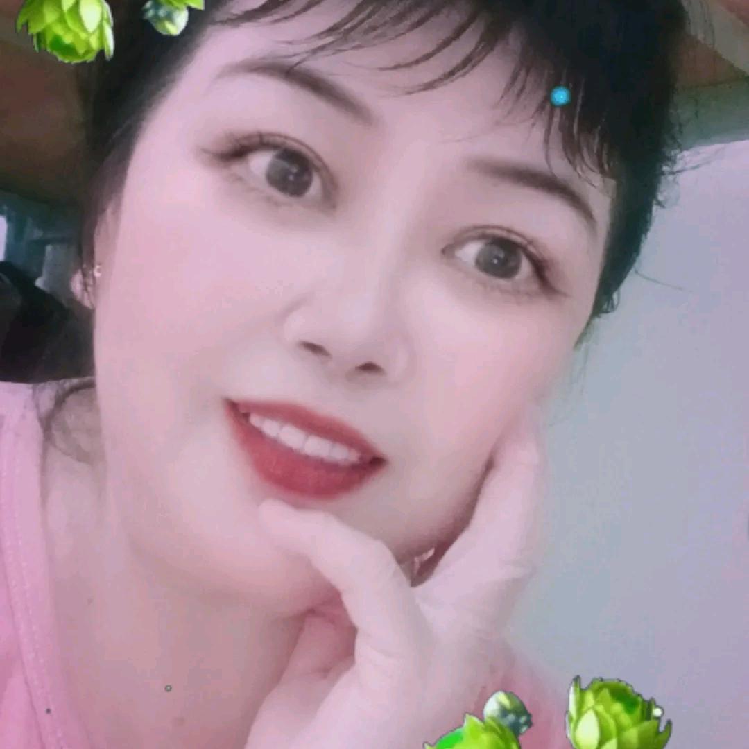 桃花朵朵