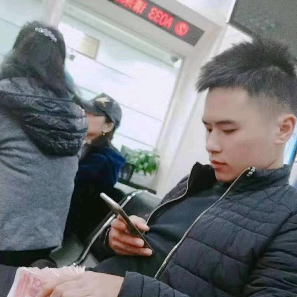 堂兄   001