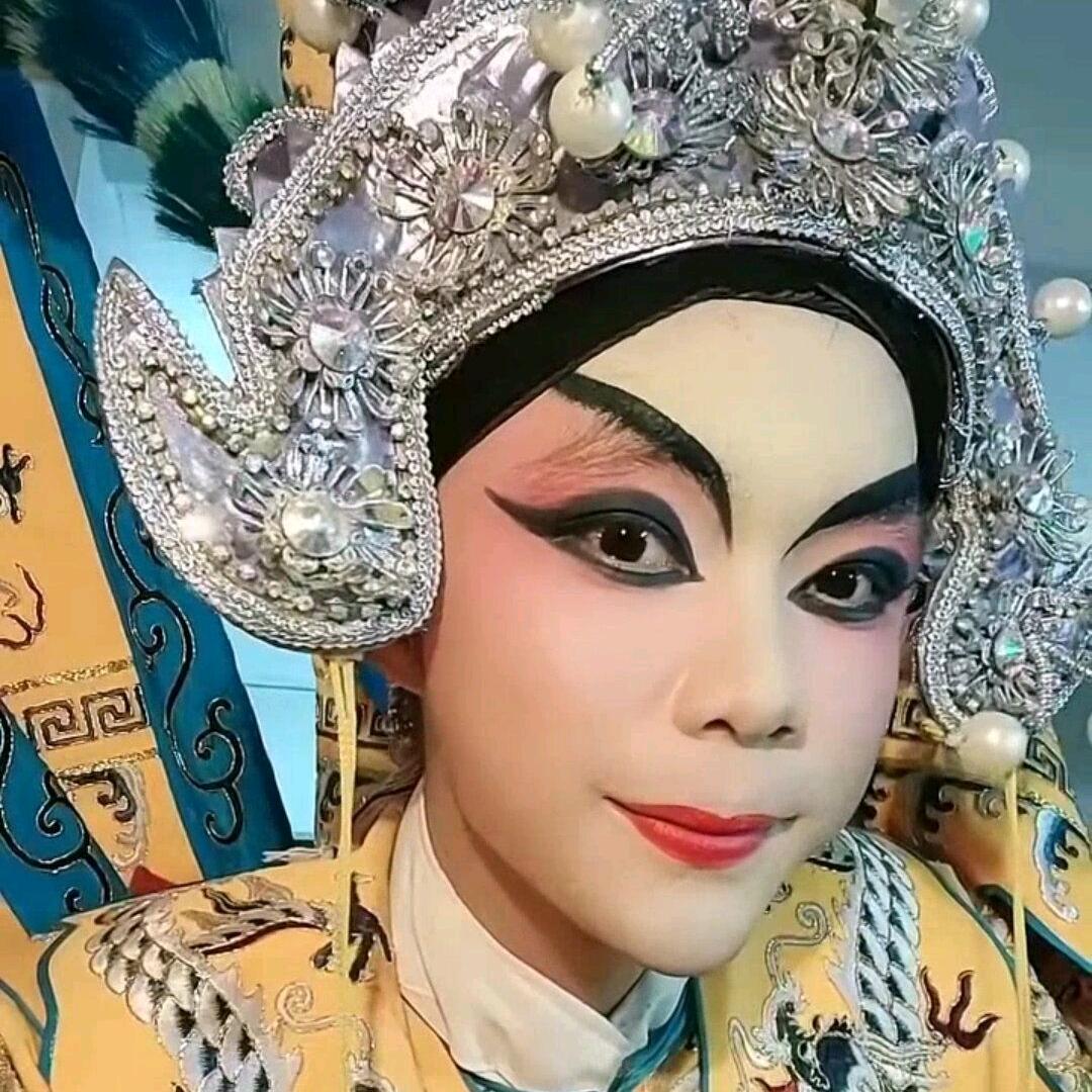 丑弟中午2点直播