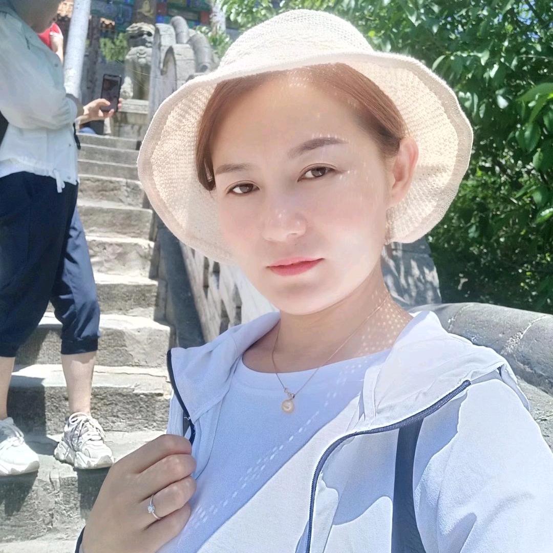 彩玲