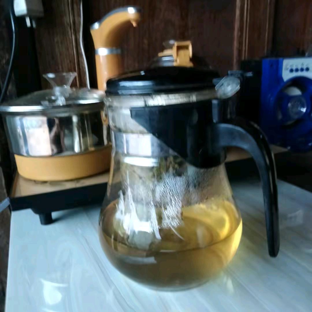 百年生态古树茶初制与销售