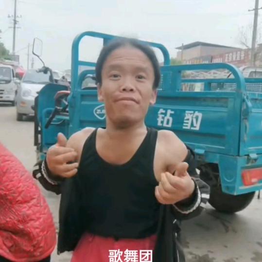 帅雀大头招搭档