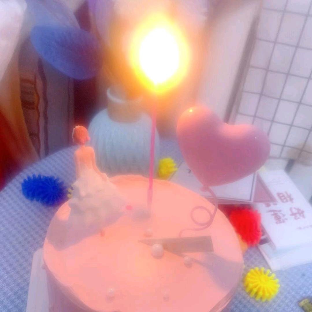 牛奶味的小团子