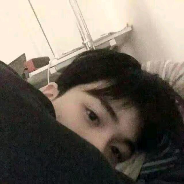 不开心的小牛马