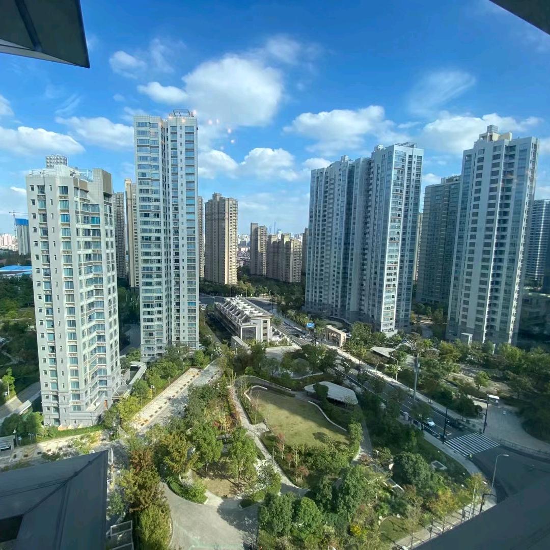 蓝天白雲