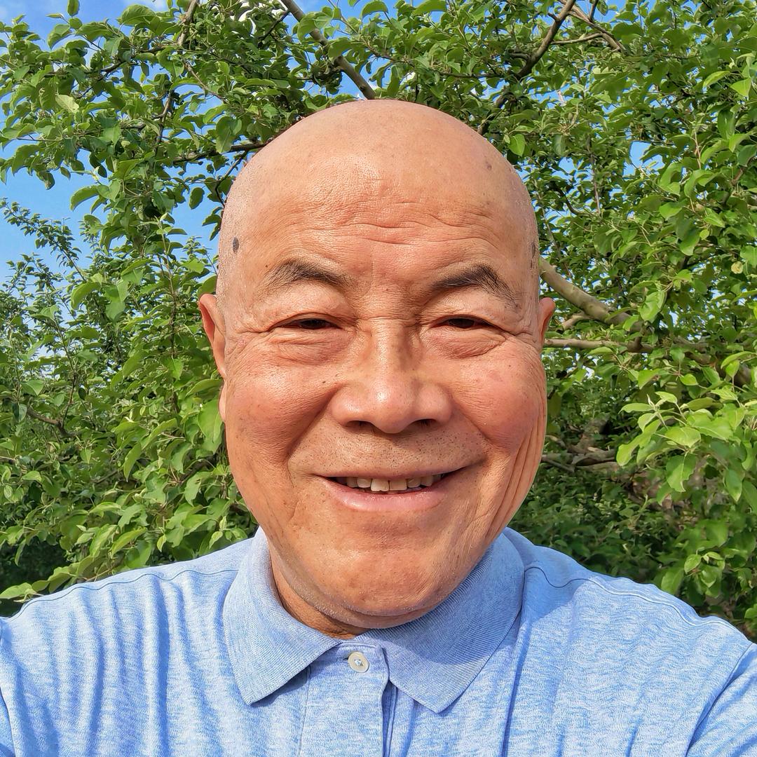 老梁品苹果