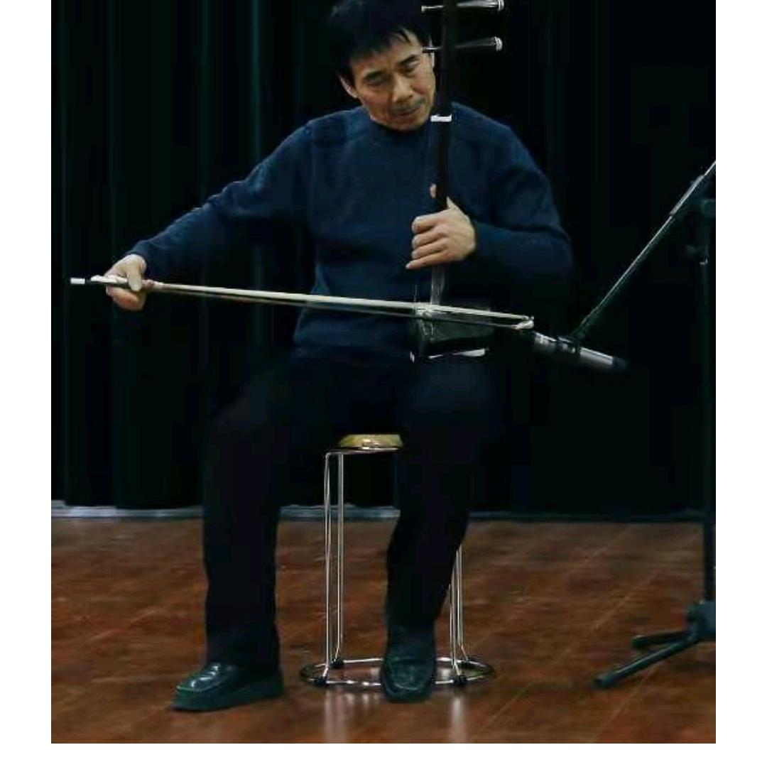 易忆明