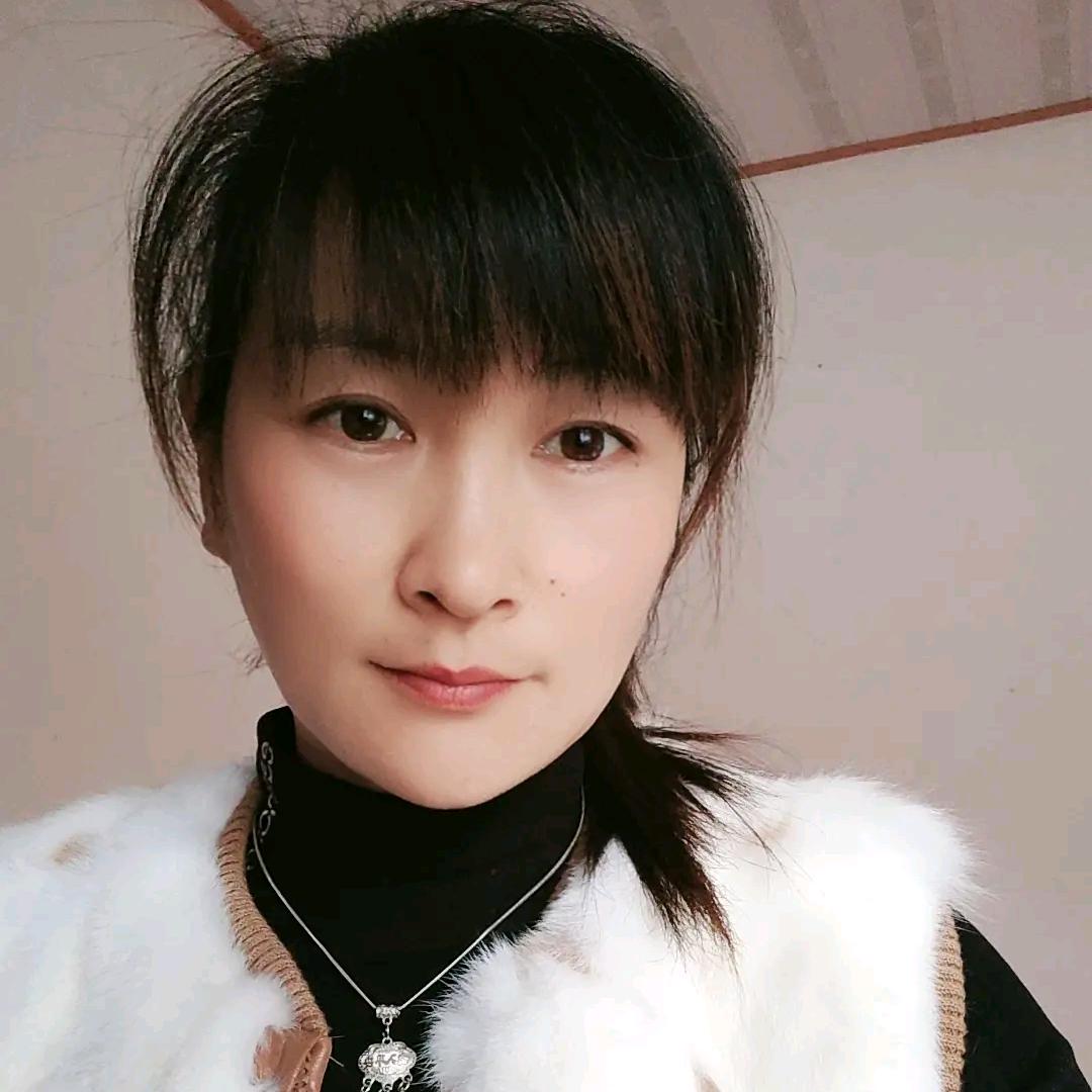 晓 璐