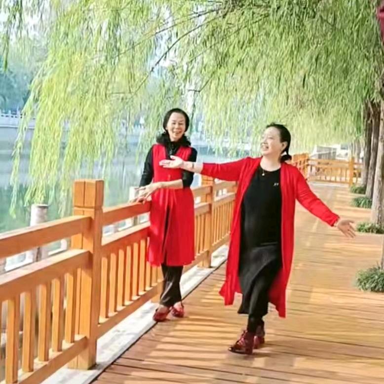 张能梅
