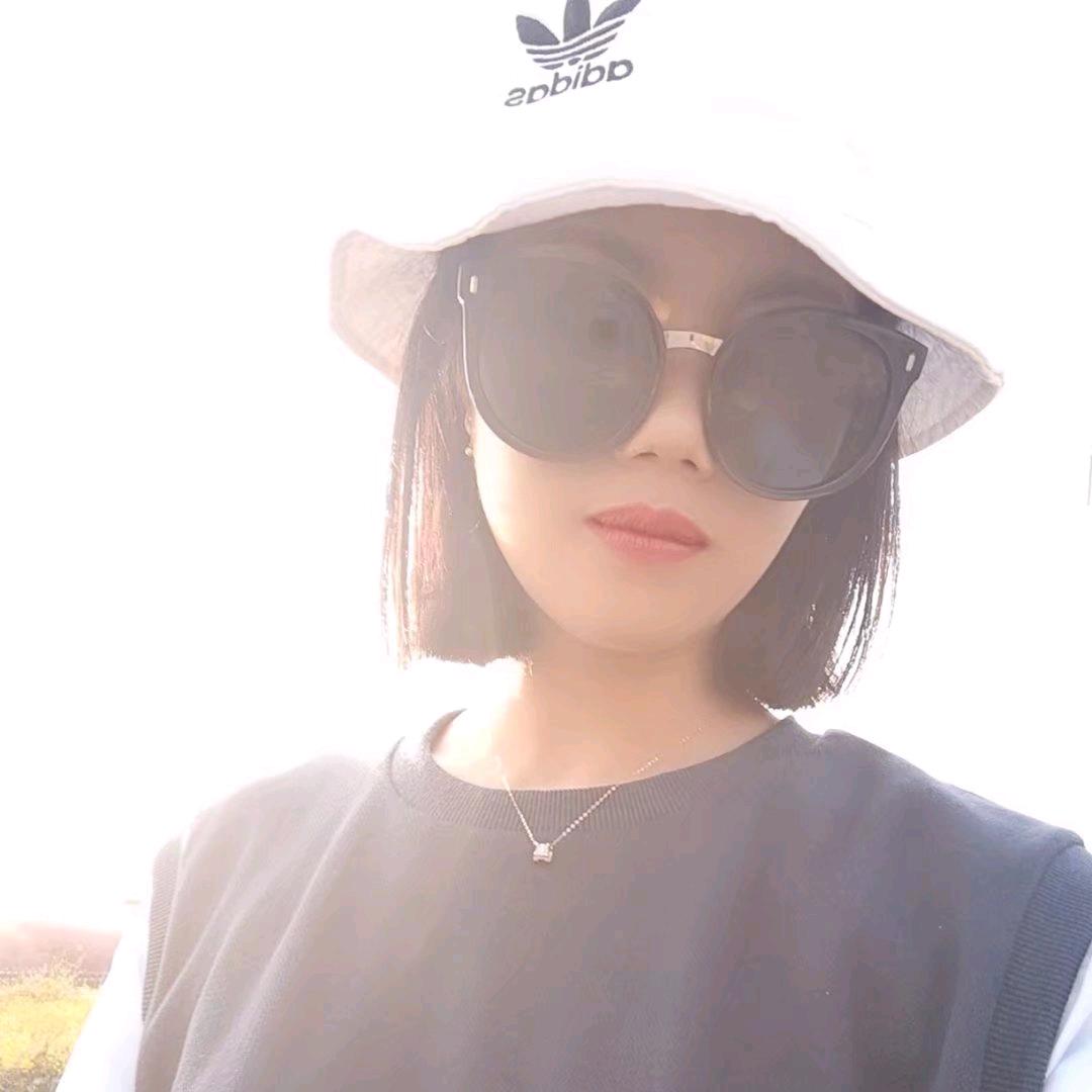 ☞ 馮  ☜