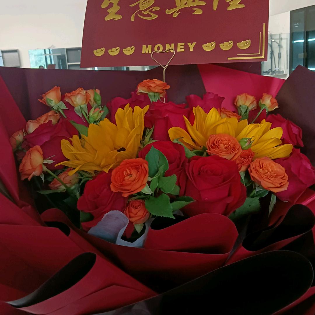油漆、灯饰、墙布，地板，卫浴