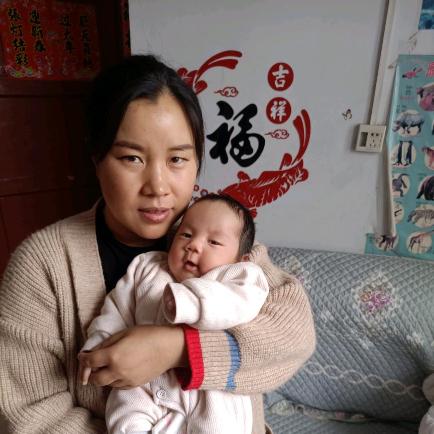 童童 灿灿妈