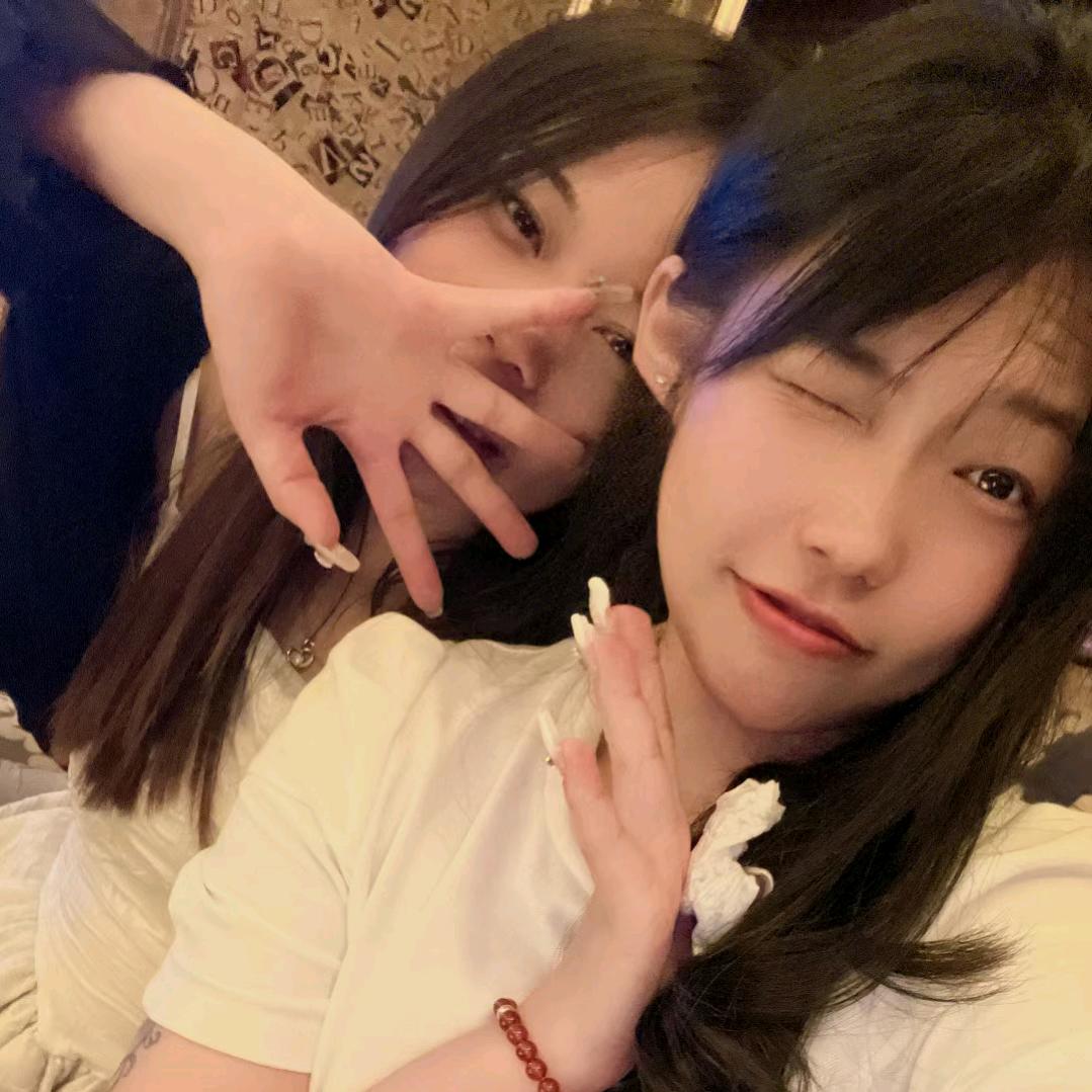 👀短发女孩头像