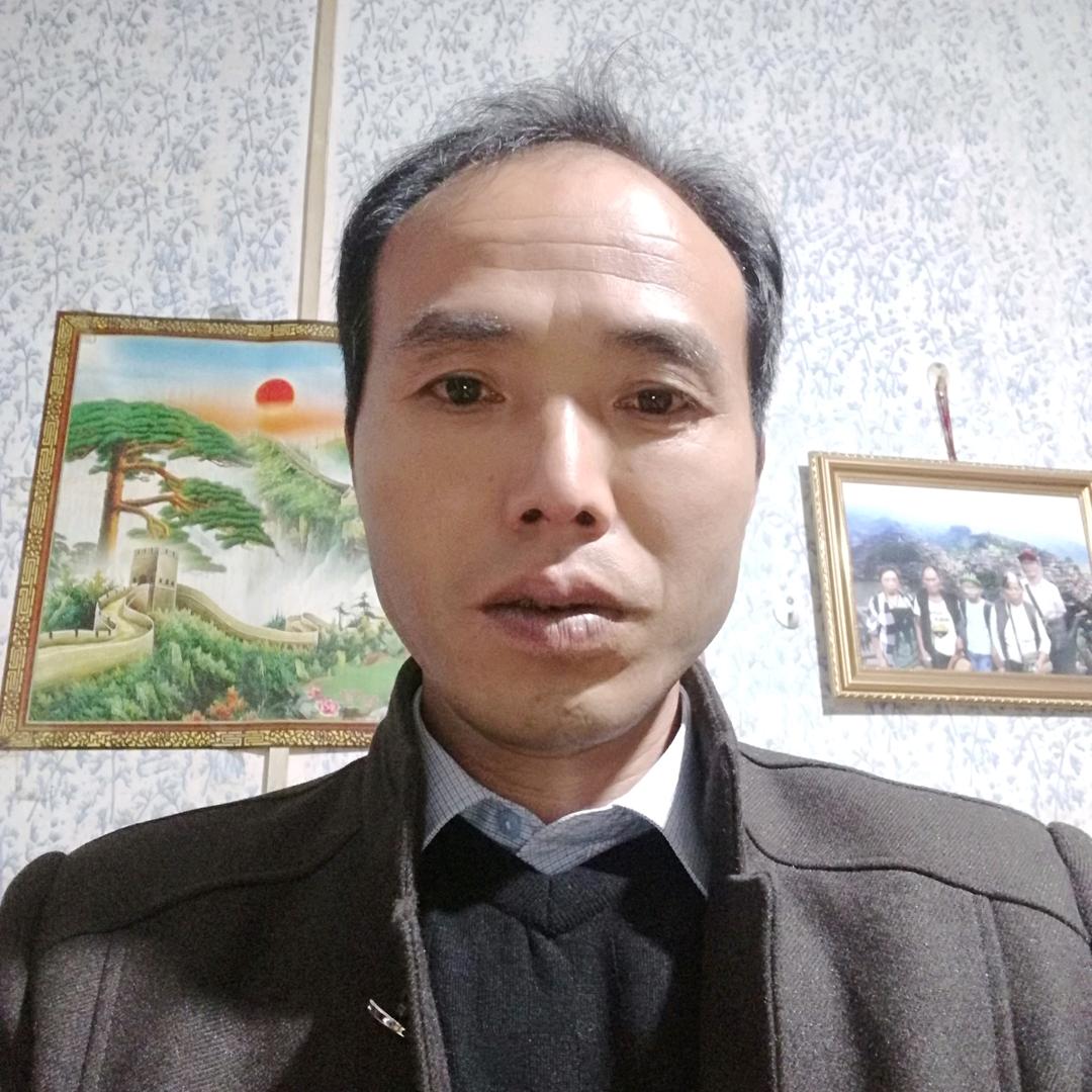 二胡爱好，老彭。