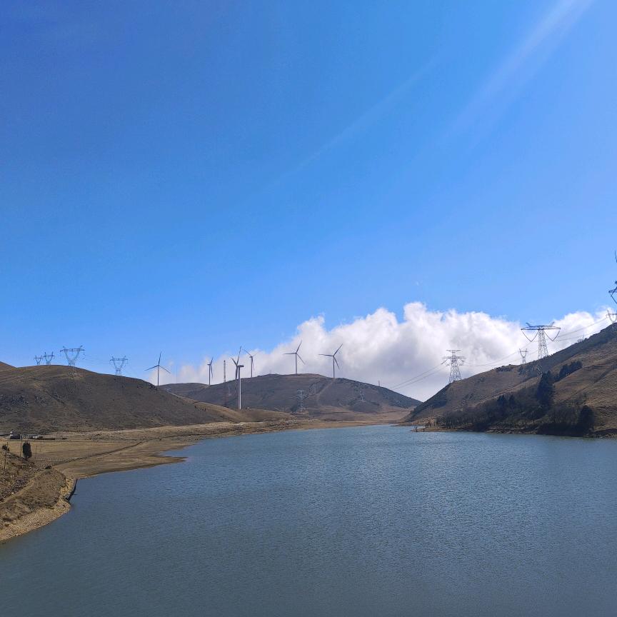 全能阿汤哥：建材商贸-弱电施工-山货收购