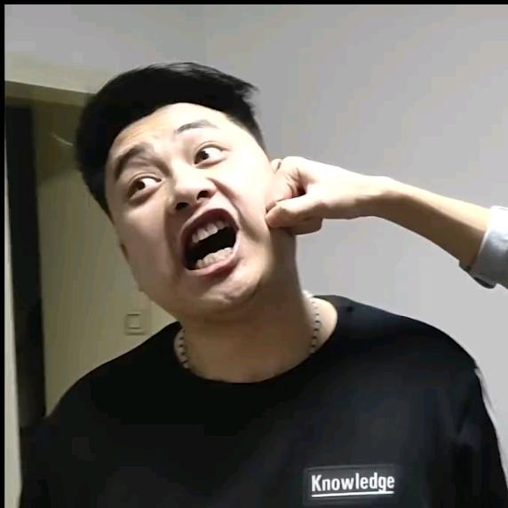 超人老黑