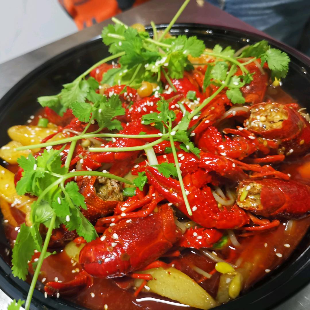 临沧市临翔区施占梅餐饮店