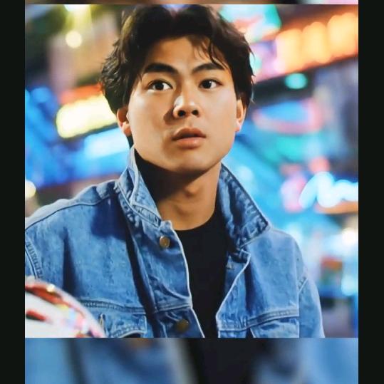 《卑微的小黑粉》