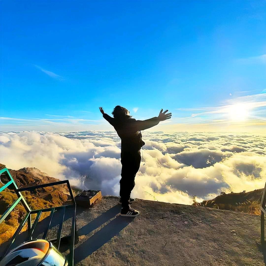 ~