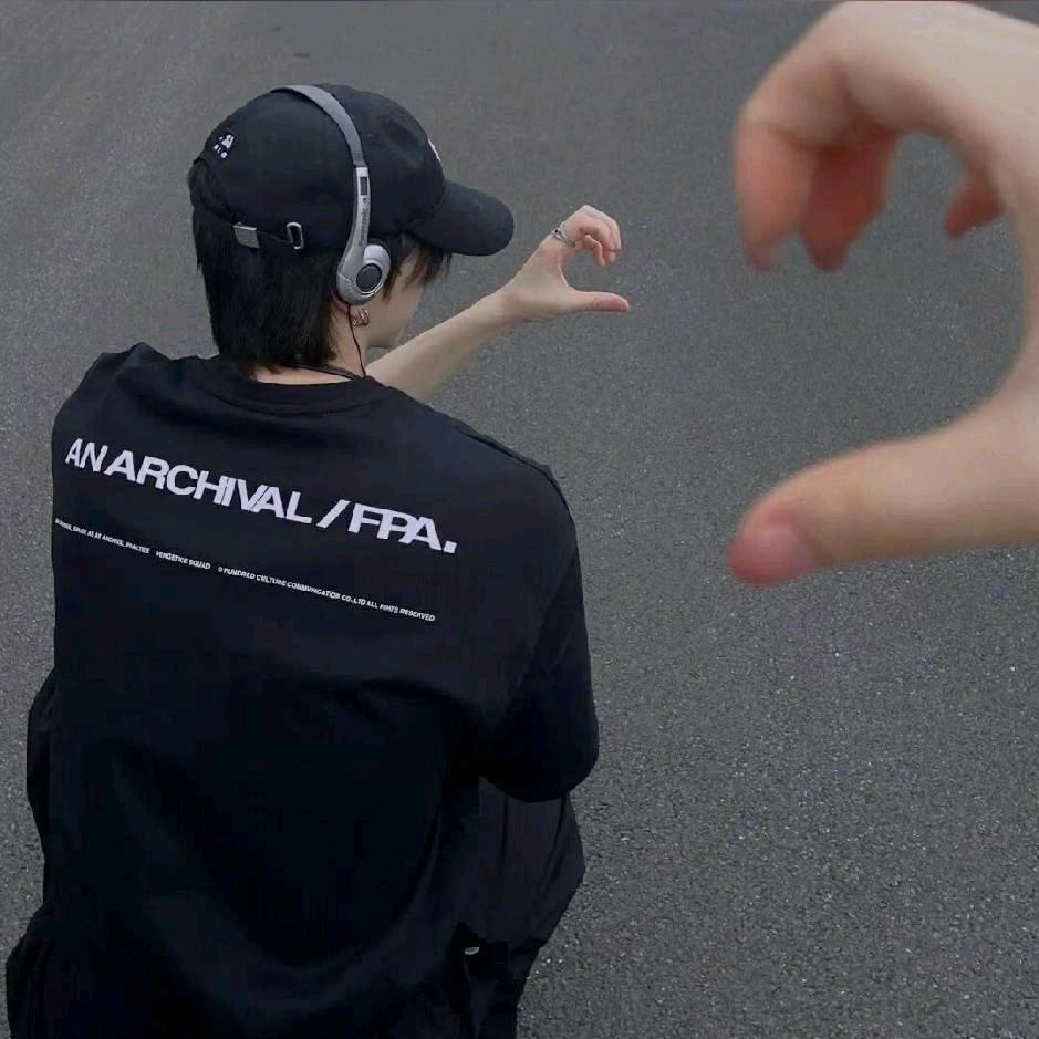 ￥