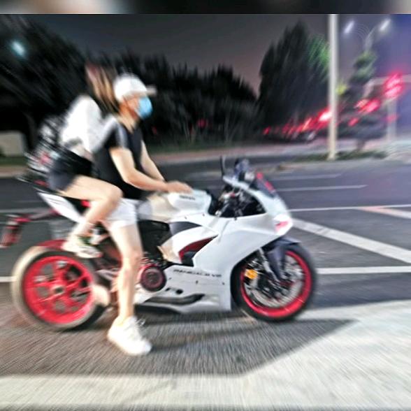 定制有廖
