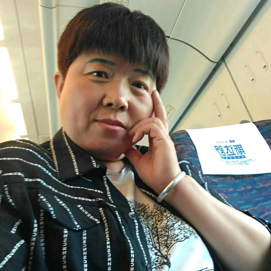 松岭门花棚董老板