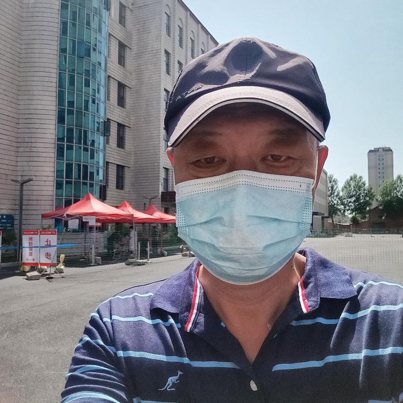 人在旅途。