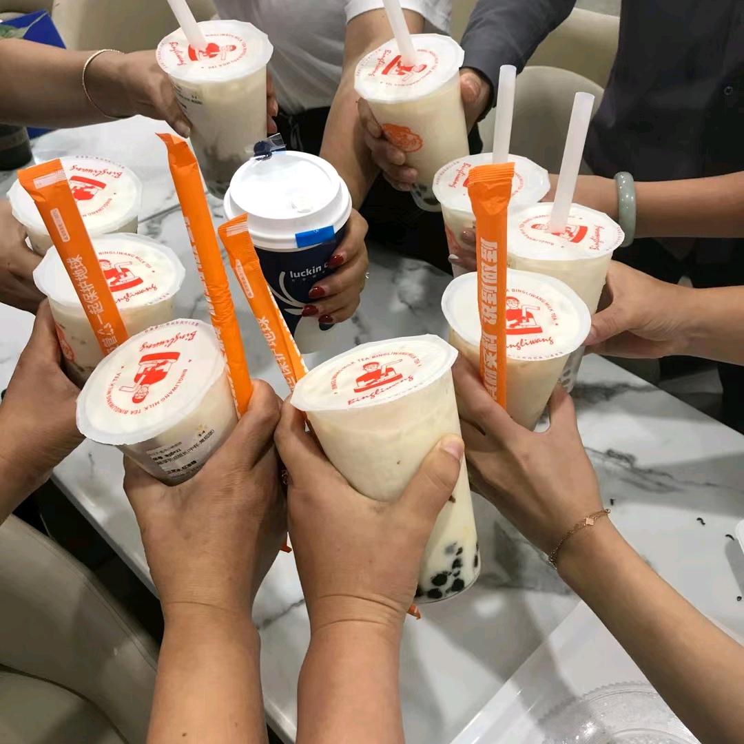 再见己是陌生人