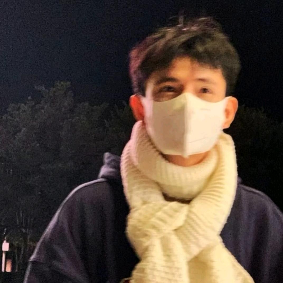 小张。
