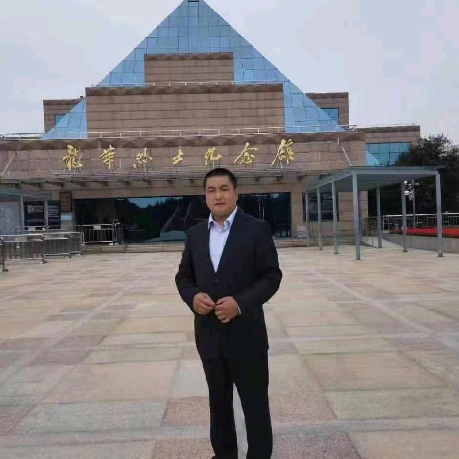 xue18811984333