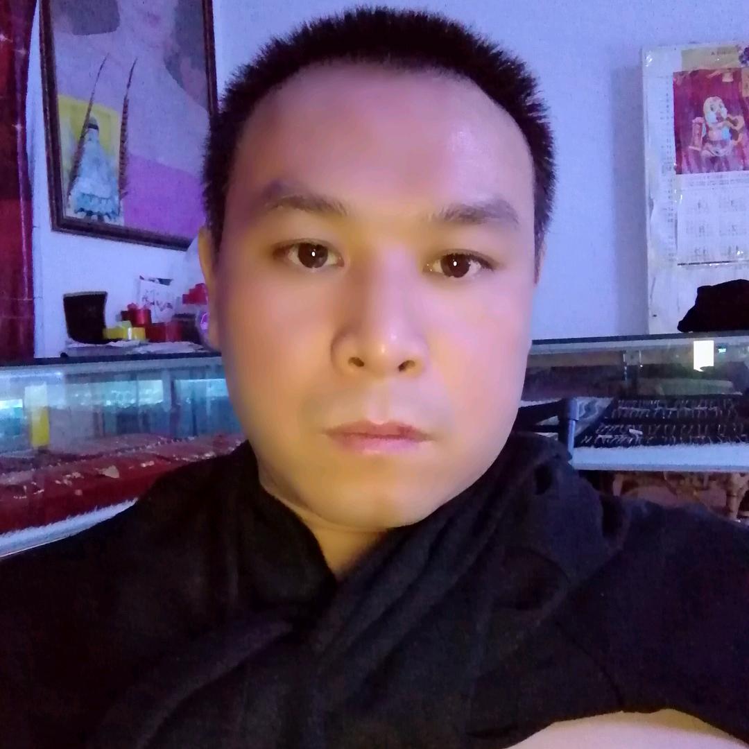 金卫爸