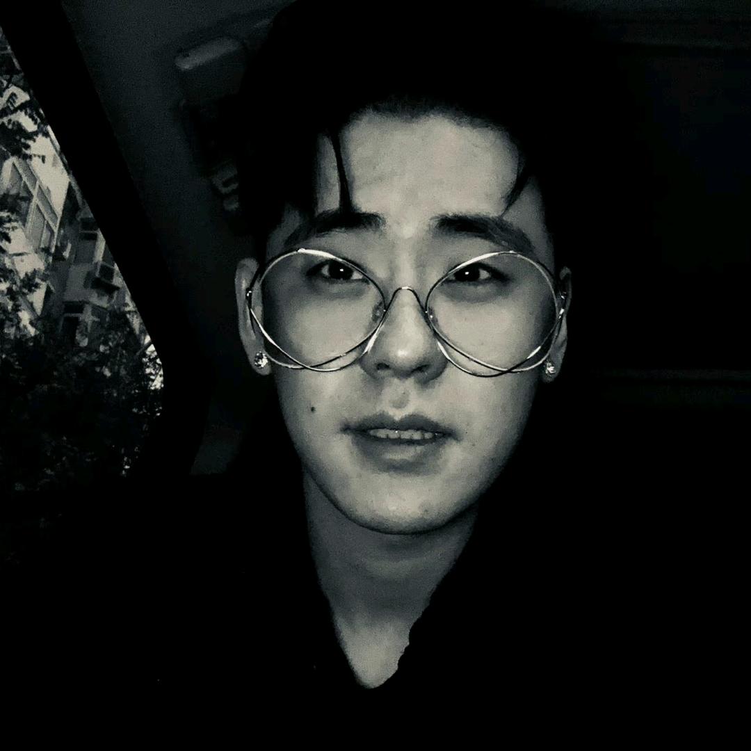 月亮爱云雷