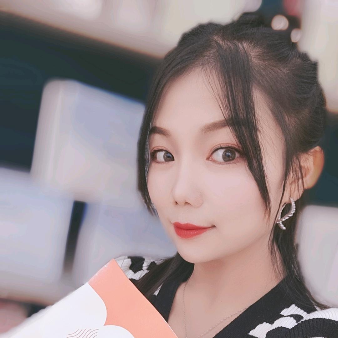 颍泉区闻集镇倩影精品女装店