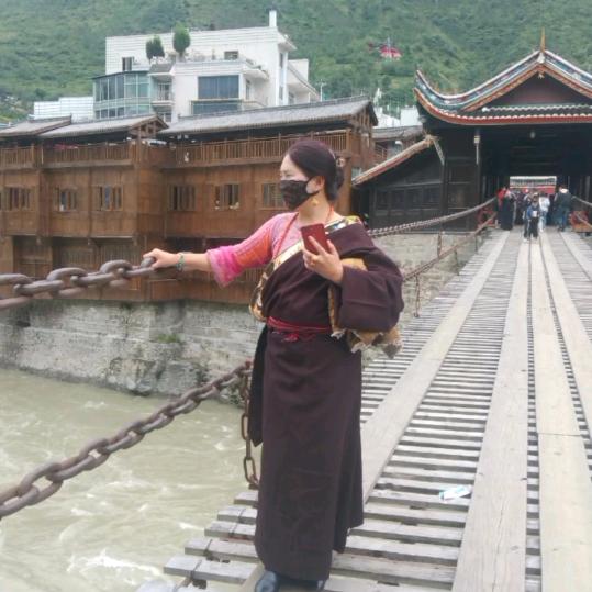 草原上的姑娘