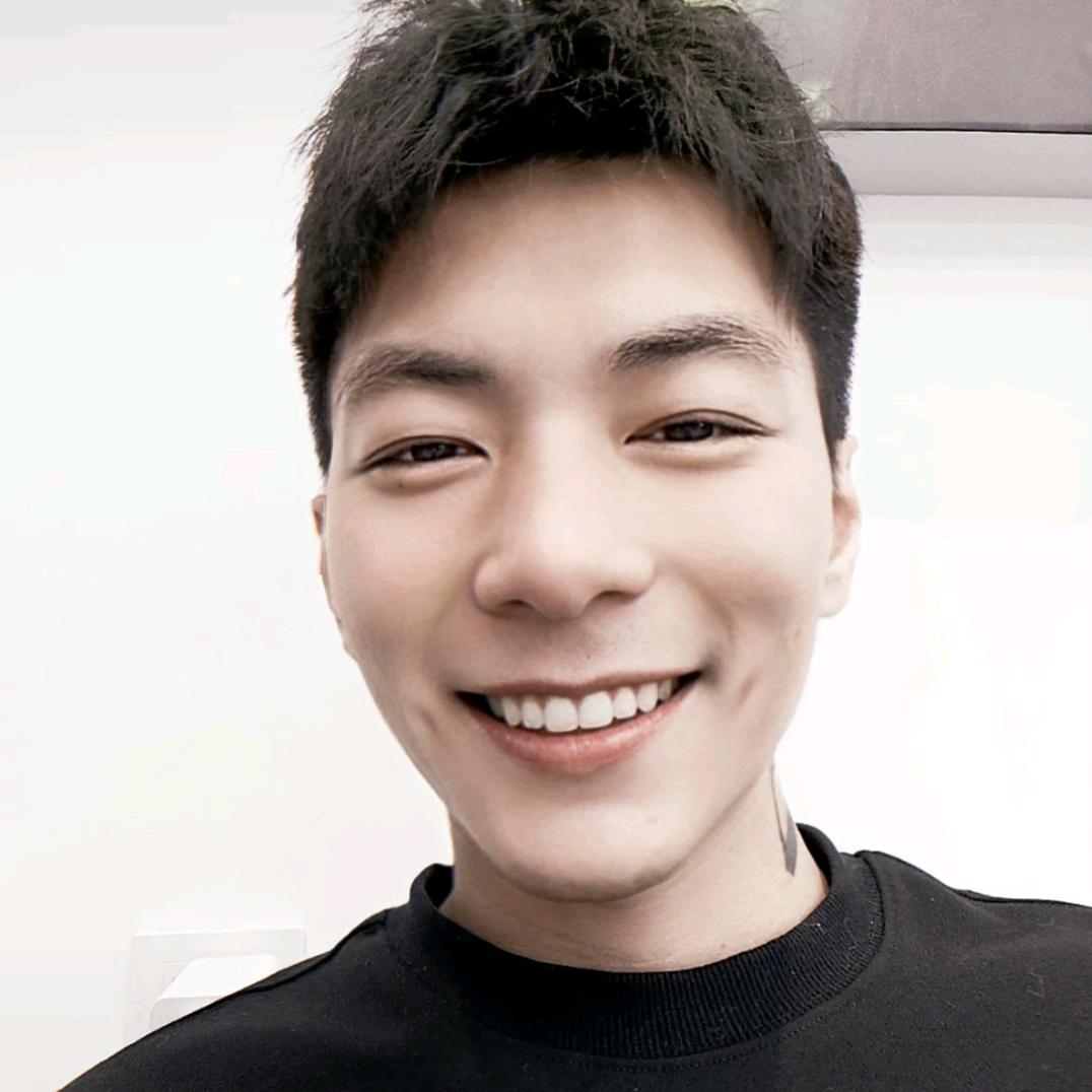 一支卖房小伙儿