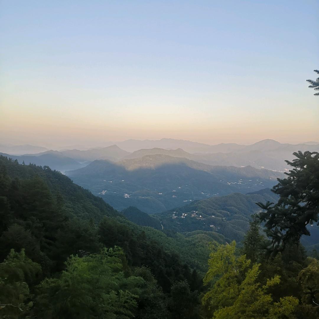豪称《扛》精