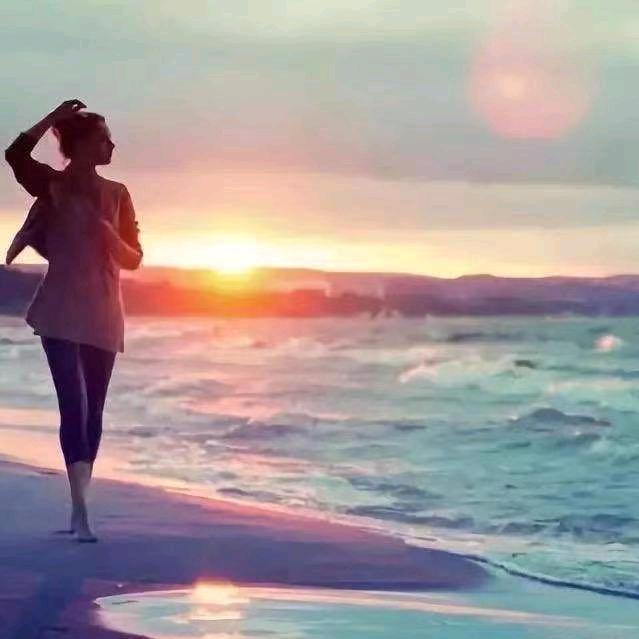 ℋღ᭄幽兰🍒烟雨᭄梦💞࿐