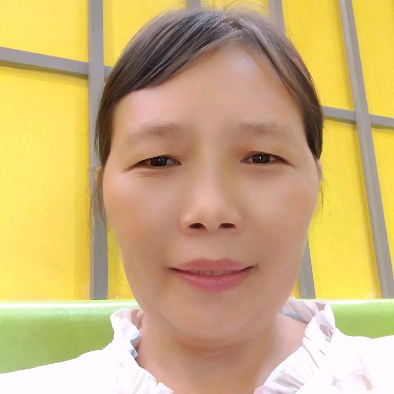 美美，不定时开播，