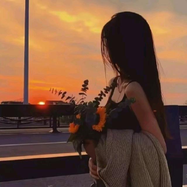 杨美丽不美丽🎈