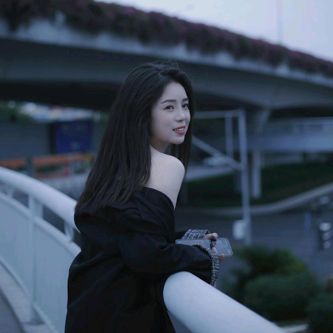 是英子吖