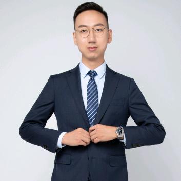 何劼芃律师