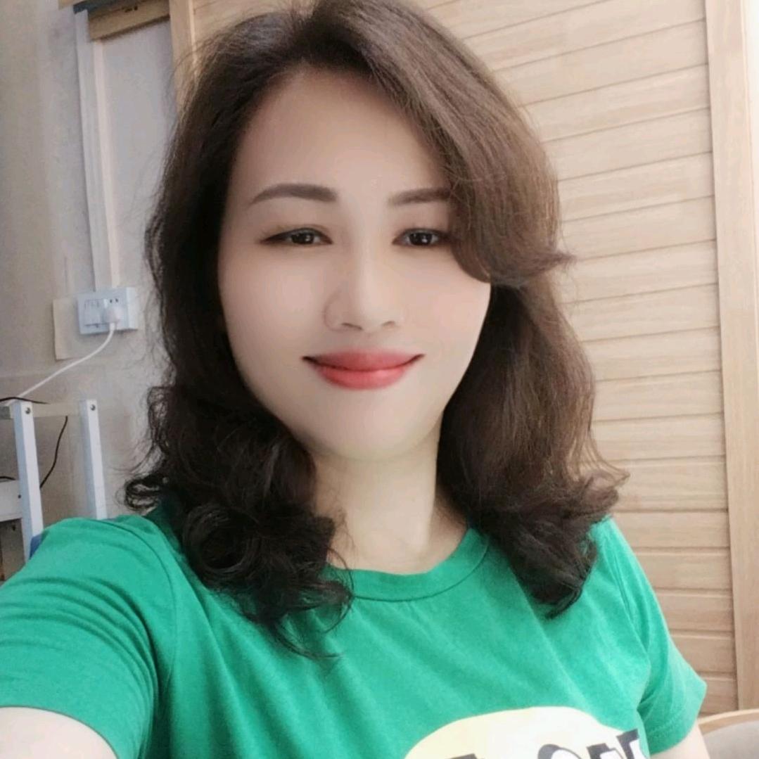 玉林庆翠堂茶麸养发馆（毅德店 ）二姐