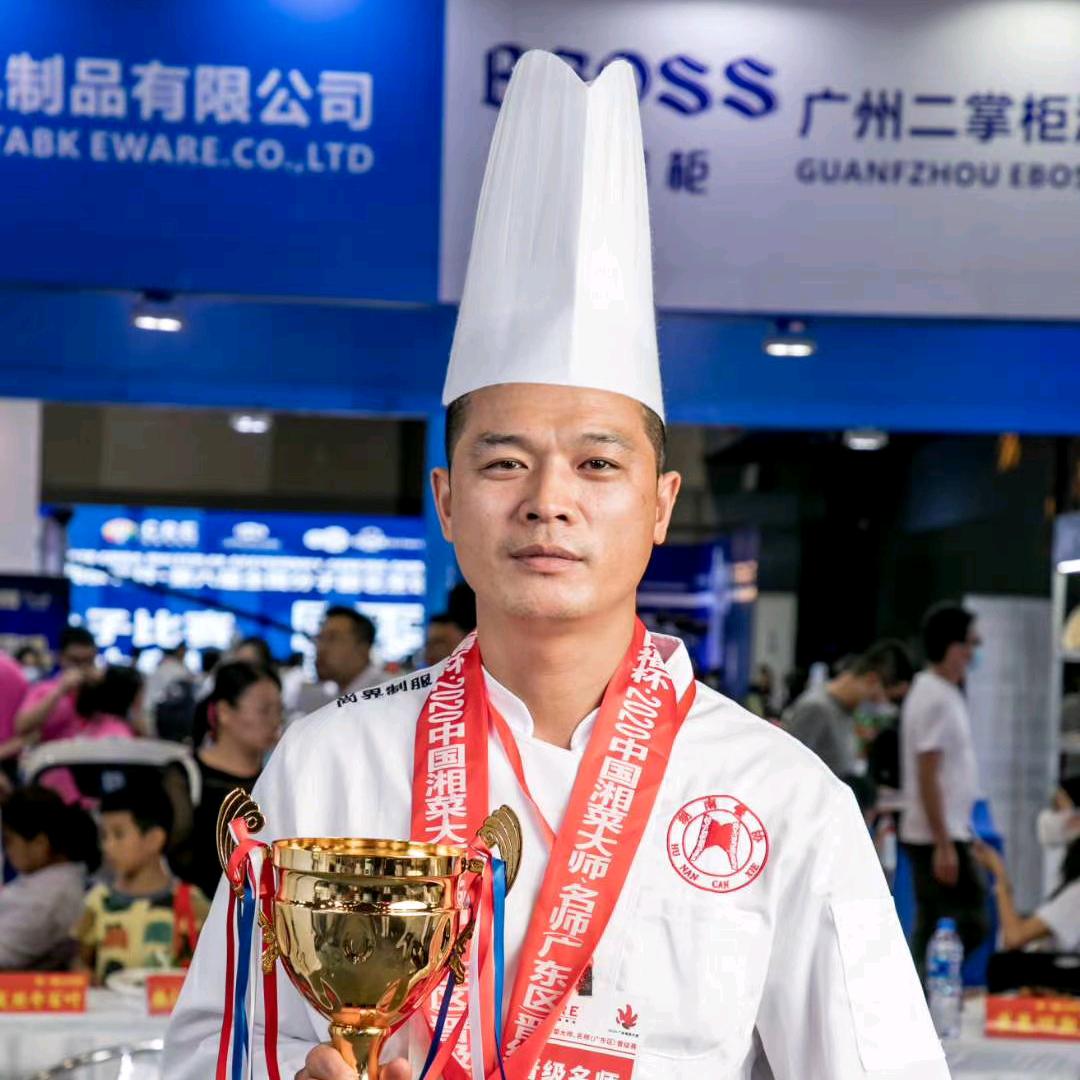 姚晓～美食烹饪师