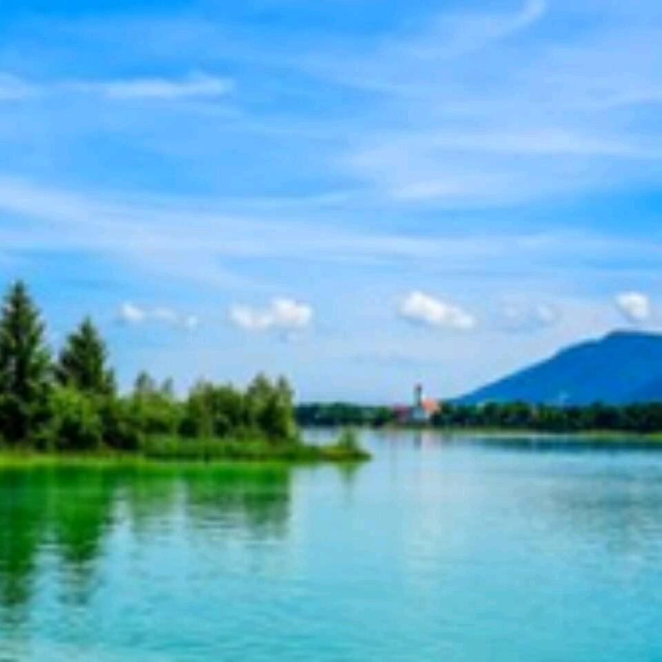 碧水蓝天