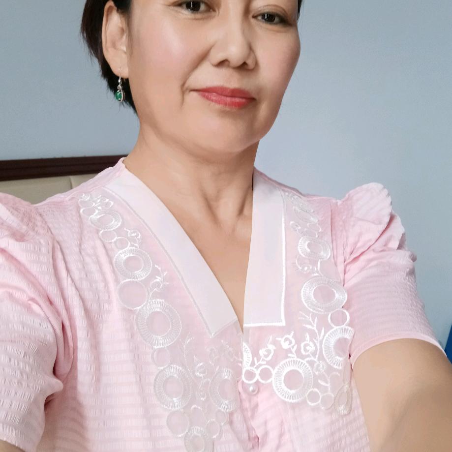 娜老师，金骆驼斗斗酒坊