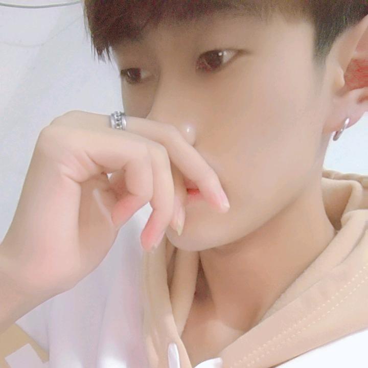 99小叔叔在努力中